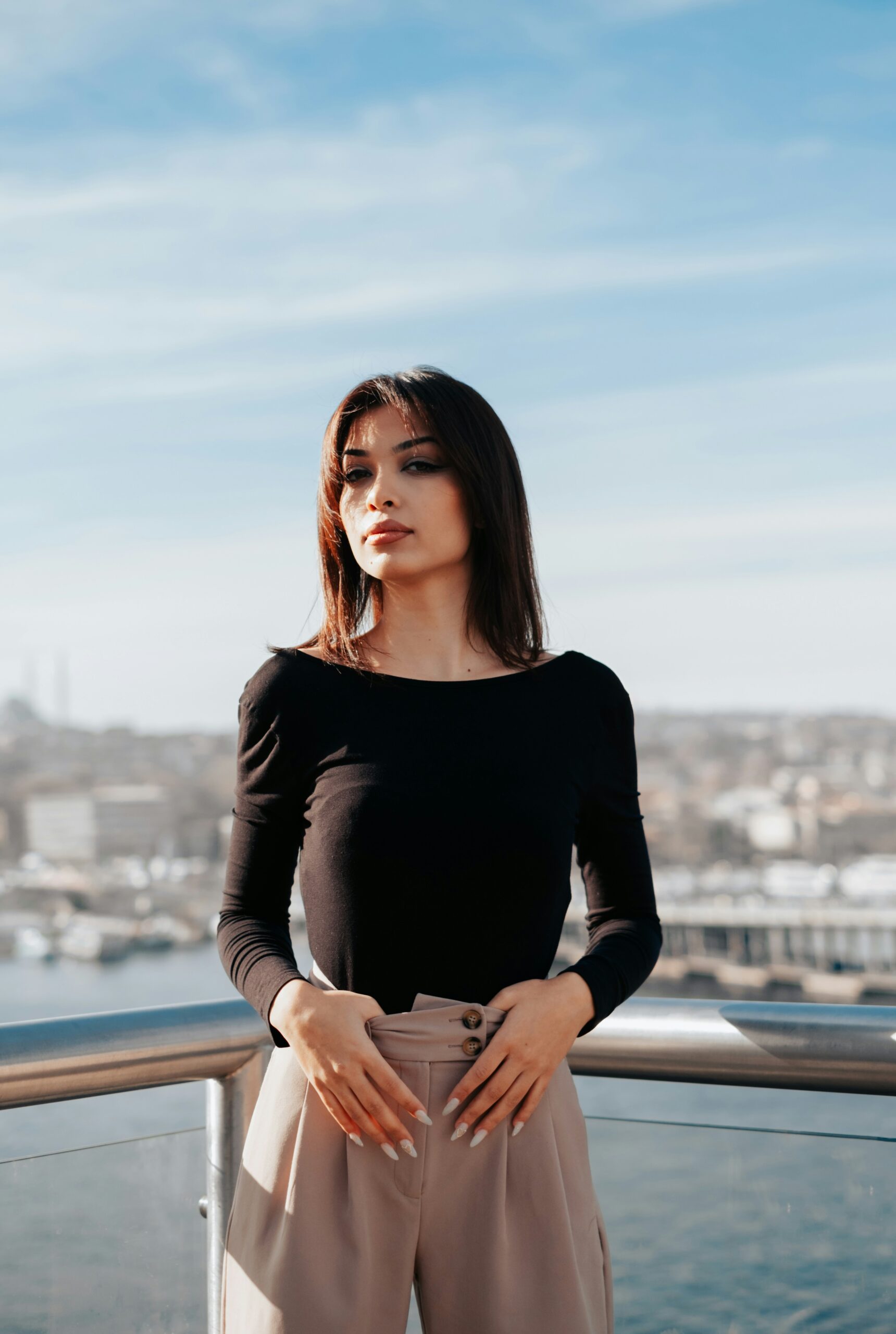 a featured image for a blog post about habits of powerful women