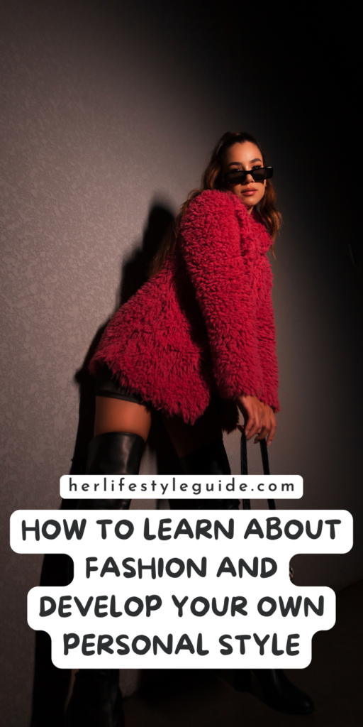 a pin that says in a large font how to learn about fashion