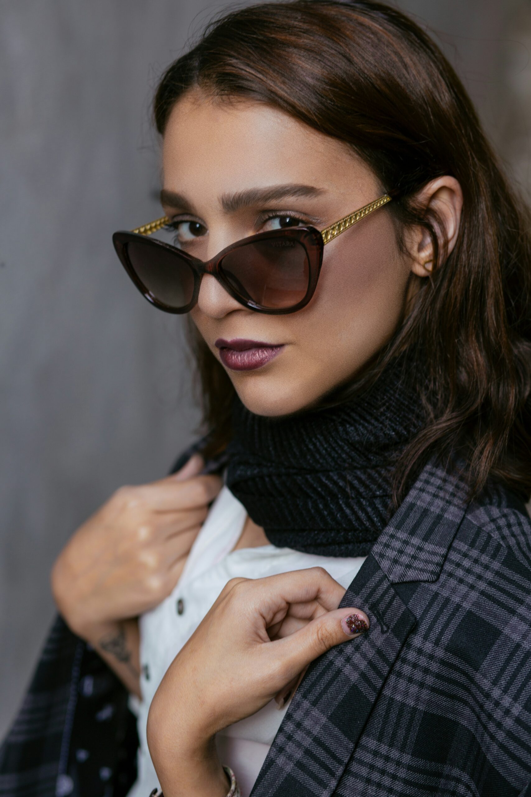 a featured image for a blog post about how to look rich on a budget